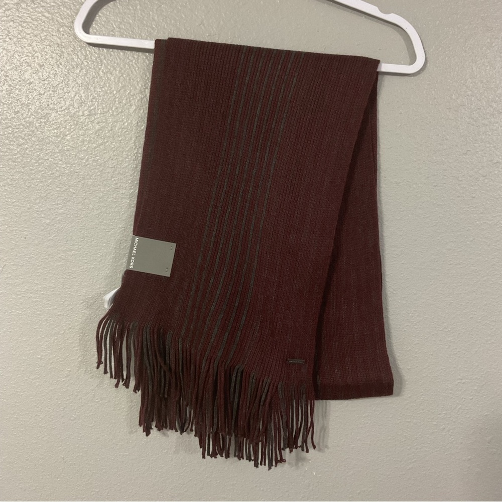 Michael Kors Unisex Two Tone Marled Stripe Raschel Muffler scarf new with tags